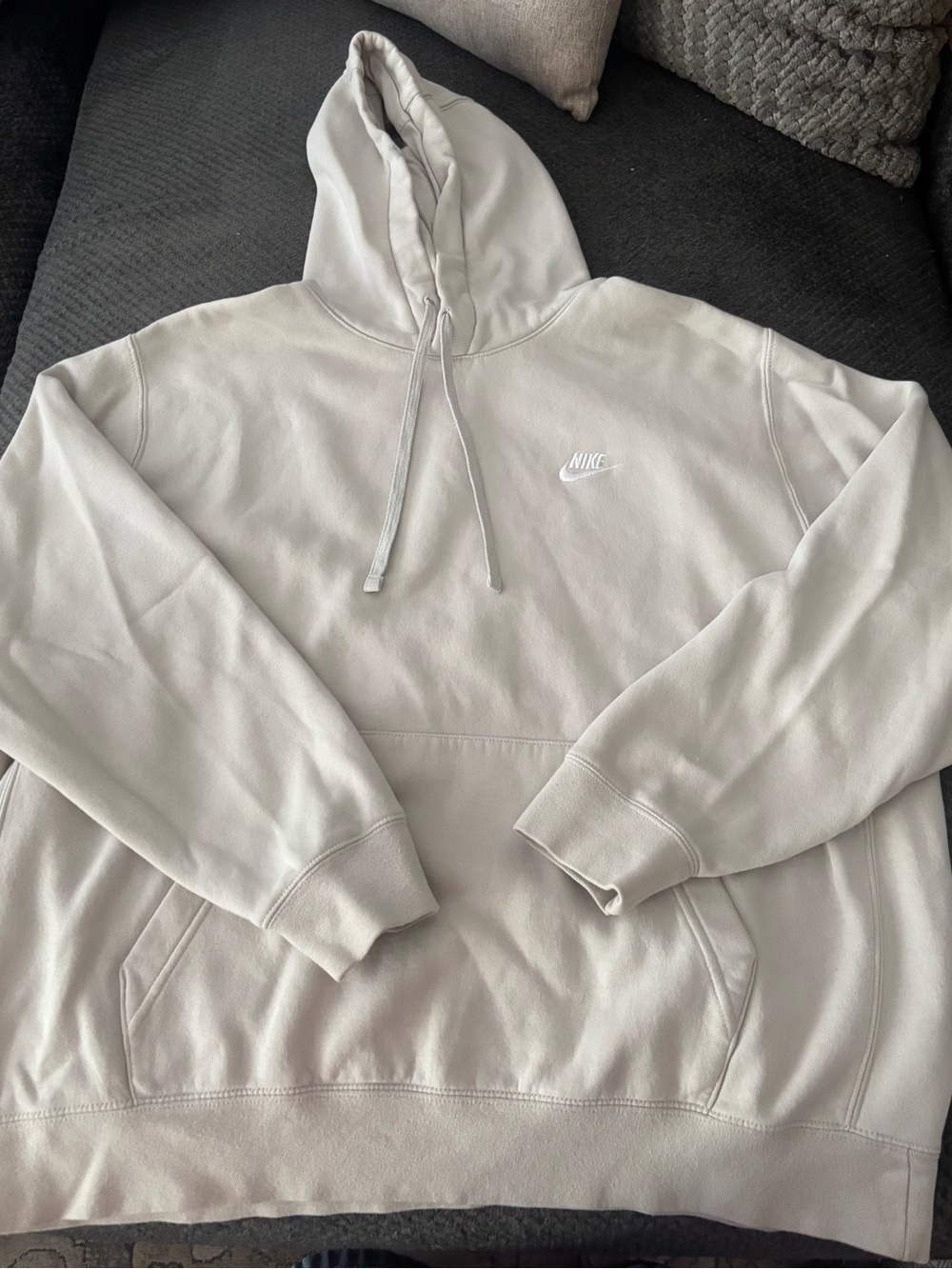 Nike Men's Light Gray Pullover Hoodie size xl